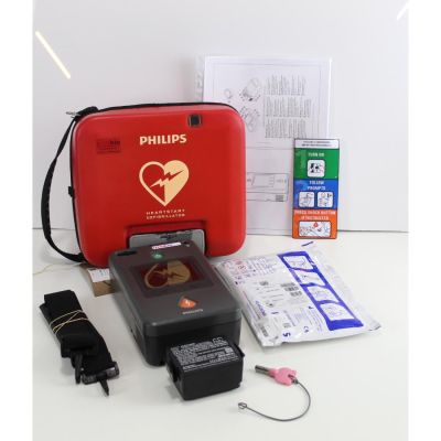 Philips Heartstart FR3 AED Defibrillator with all its accessories