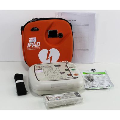 CU Medical iPAD SP1 Semi Automatic Defibrillator with NEW Battery & 1 x NEW Pack of Electrodes & Carry Case