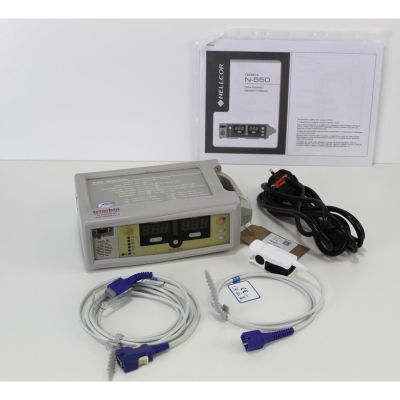 Nellcor N550 Pulse Oximeter SPO2 Finger Monitor - NEW Sensor & Extension - NEW Battery